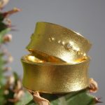 ARS Trauringe Gelbgold Brillanten bei Juwelier Solitaire Freiburg