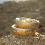 Juwelier Solitaire Freiburg- Eheringe aus Platin/Gelbgold mit Brillanten DL-Unikat