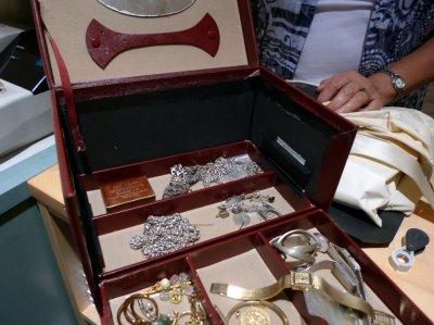 Schmuckschätze in gute Hände abgegeben. :-)