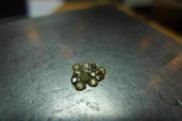 Verschmutzte Brillanten aus der Golduhr